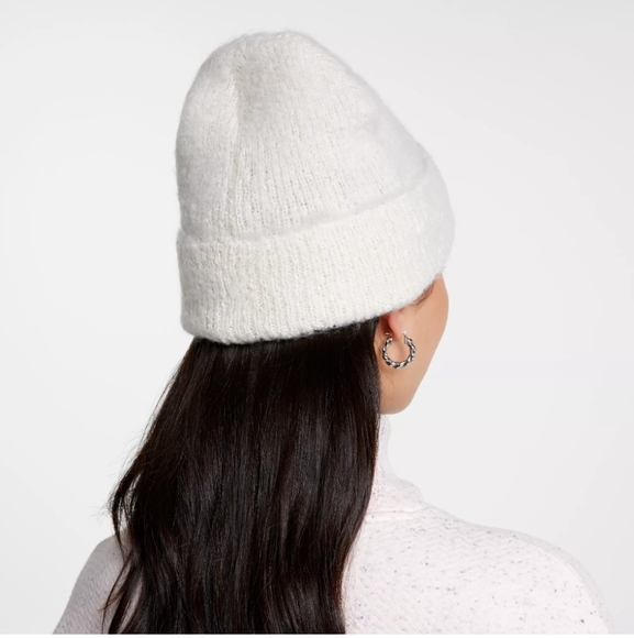 CALIA Luxe Scarf & Luxe Beanie - Picture 9 of 11